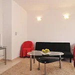 شقة 2 Bedroom Stunning In نين