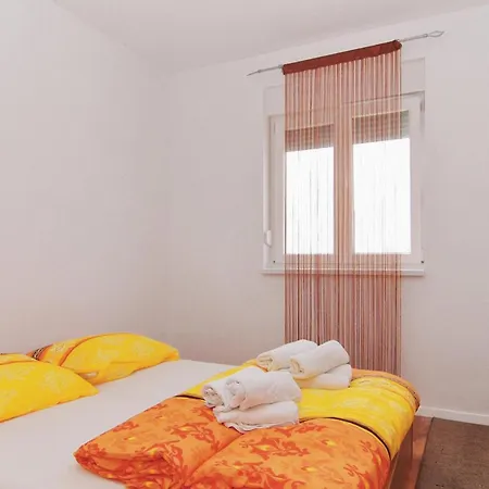 2 Bedroom Stunning In