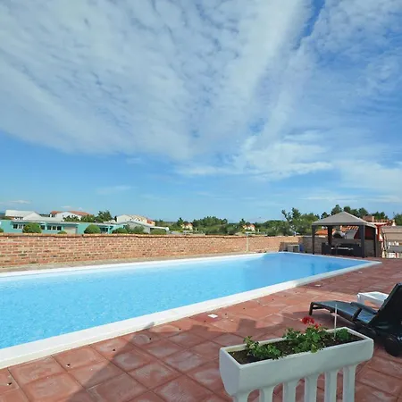 Appartamento 2 Bedroom Stunning In