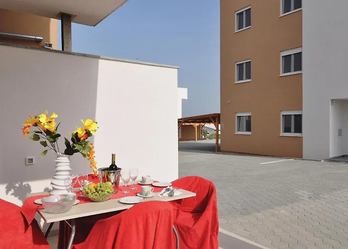 2 Bedroom Stunning In Апартаменты *